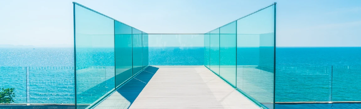 Customized Glass Pool Fence Repair Services in The Acreage, FL